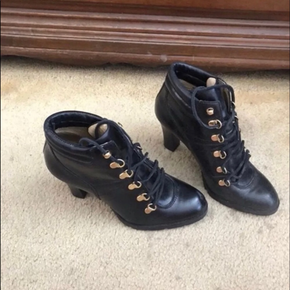 Michael kors black leather ankle boots